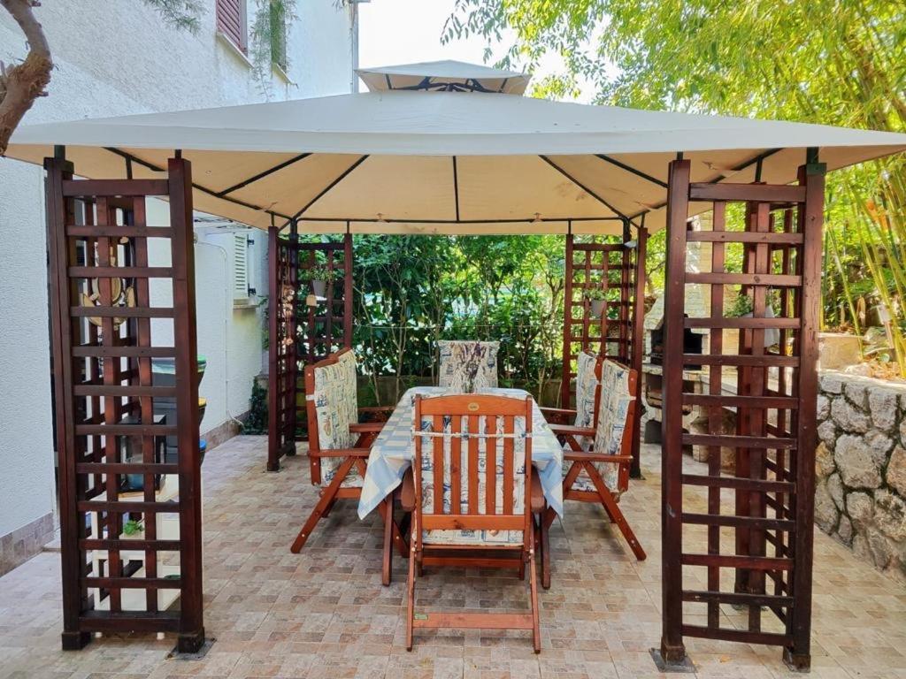 Apartment Bozena Krk Krk Town Zewnętrze zdjęcie